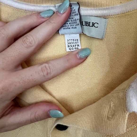 Banana Republic Light Yellow Cotton Polo XL - Picture 3 of 5